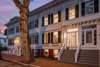 14 Spring St, Newburyport, MA 01950