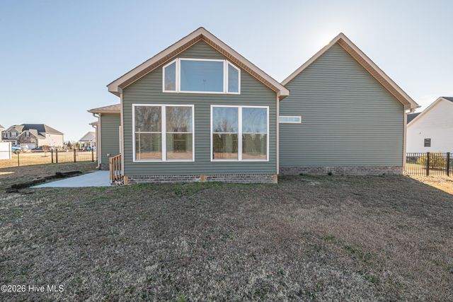 984 Whiskey Court, Grimesland, NC 27837