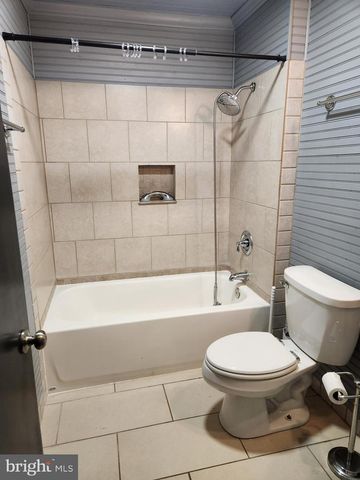 501 S SEMINARY ST, Charles Town, WV 25414