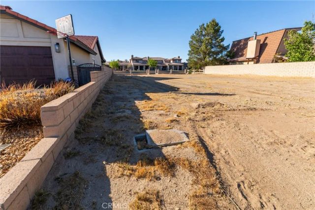 14396 Jamaica, Helendale, CA 92342