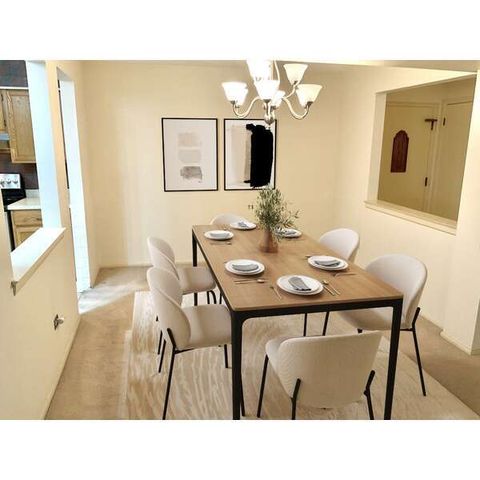 200 S Dee Road 1A, Park Ridge, IL 60068