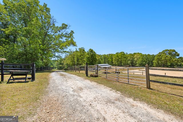 183 Merrell Road, Carrollton, GA 30116