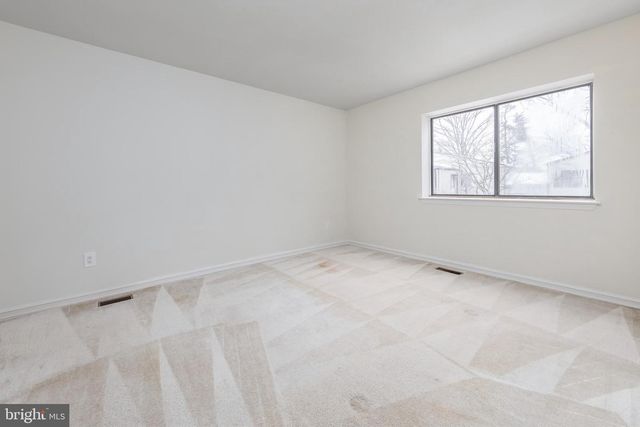 307 MEADOWVIEW, Lindenwold, NJ 08021