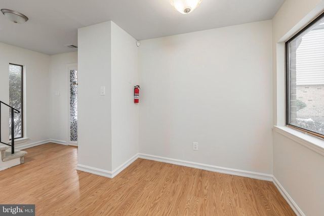 307 MEADOWVIEW, Lindenwold, NJ 08021