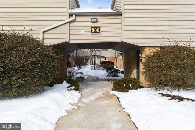 307 MEADOWVIEW, Lindenwold, NJ 08021