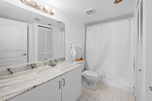 1200 Brickell Bay Drive 3714, Miami, FL 33131