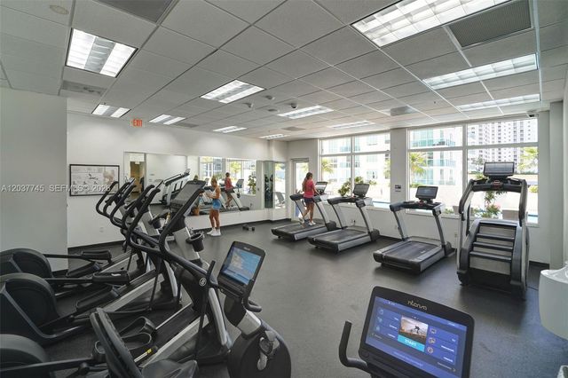 1200 Brickell Bay Drive 3714, Miami, FL 33131