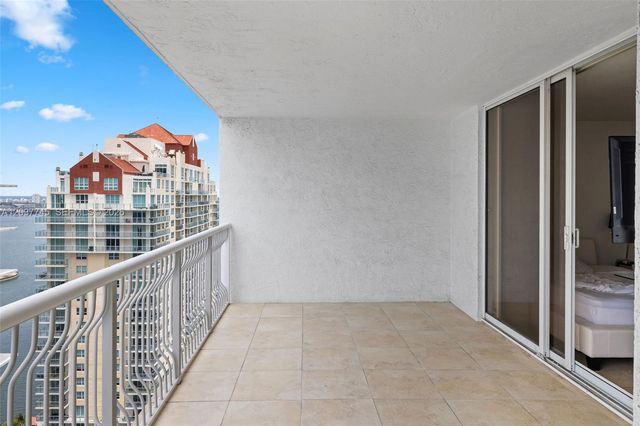1200 Brickell Bay Drive 3714, Miami, FL 33131