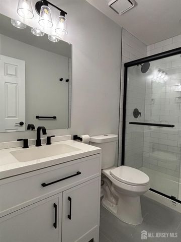 659-B Azalea Plaza, Monroe, NJ 08831