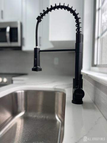 659-B Azalea Plaza, Monroe, NJ 08831