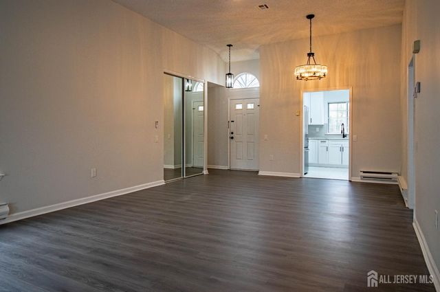 659-B Azalea Plaza, Monroe, NJ 08831