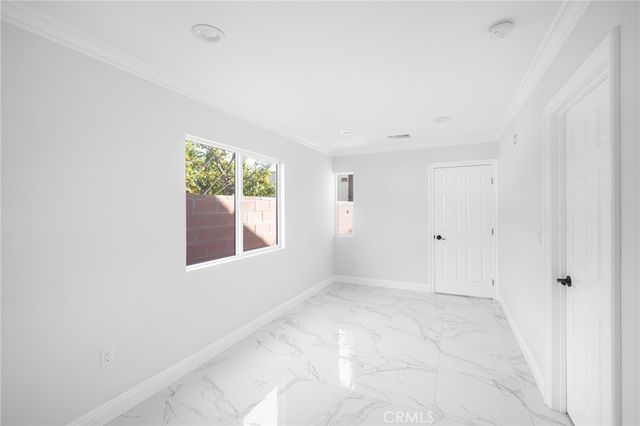 592 South Street A, Glendale, CA 91202