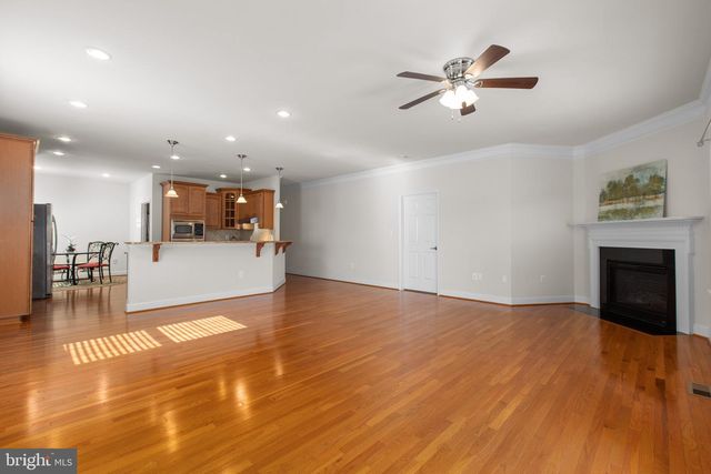 5817 S MILLS MANOR CT, Fredericksburg, VA 22407