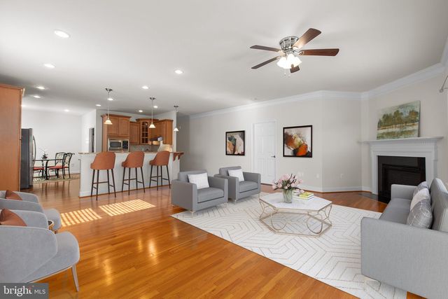 5817 S MILLS MANOR CT, Fredericksburg, VA 22407