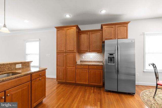 5817 S MILLS MANOR CT, Fredericksburg, VA 22407