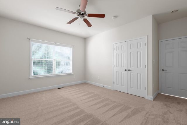 5817 S MILLS MANOR CT, Fredericksburg, VA 22407