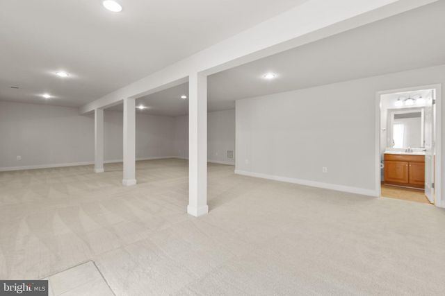 5817 S MILLS MANOR CT, Fredericksburg, VA 22407