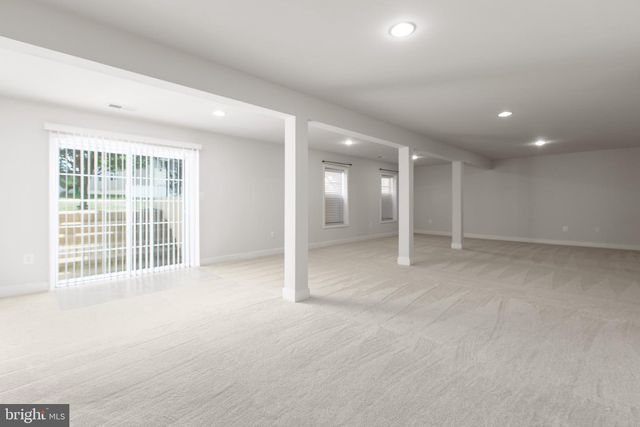 5817 S MILLS MANOR CT, Fredericksburg, VA 22407