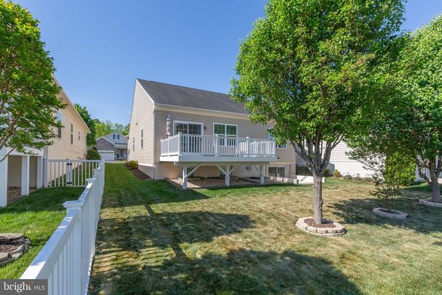 5817 S MILLS MANOR CT, Fredericksburg, VA 22407