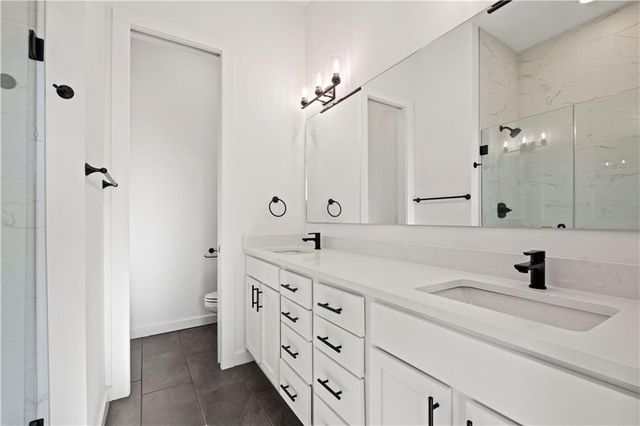 459 SW Longview Boulevard, Lee's Summit, MO 64081