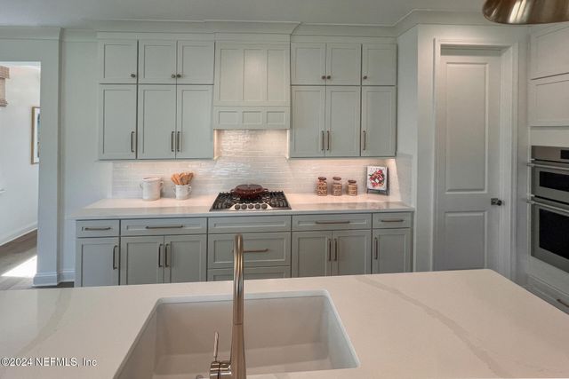 128 SUTTON Drive, Ponte Vedra, FL 32081