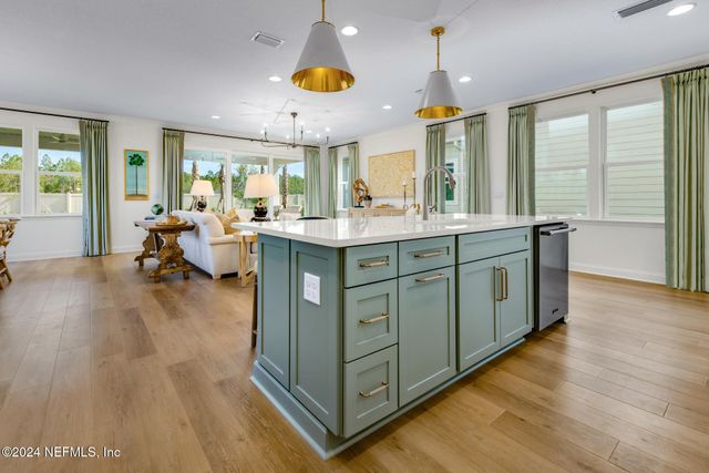 128 SUTTON Drive, Ponte Vedra, FL 32081