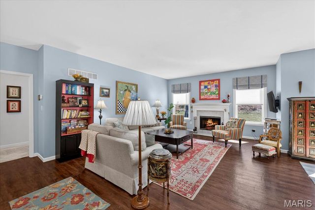 952 Meramec Grove Drive, Ballwin, MO 63021