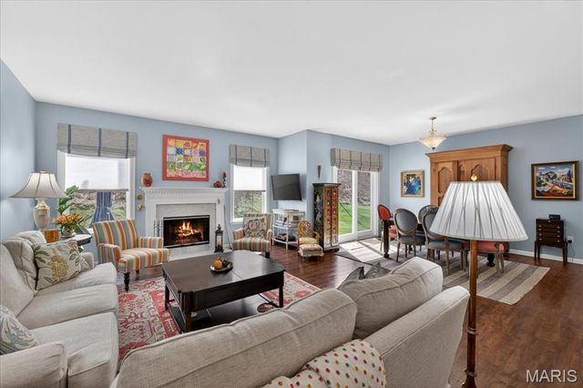 952 Meramec Grove Drive, Ballwin, MO 63021