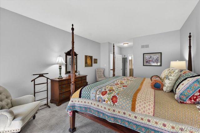 952 Meramec Grove Drive, Ballwin, MO 63021