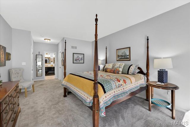 952 Meramec Grove Drive, Ballwin, MO 63021