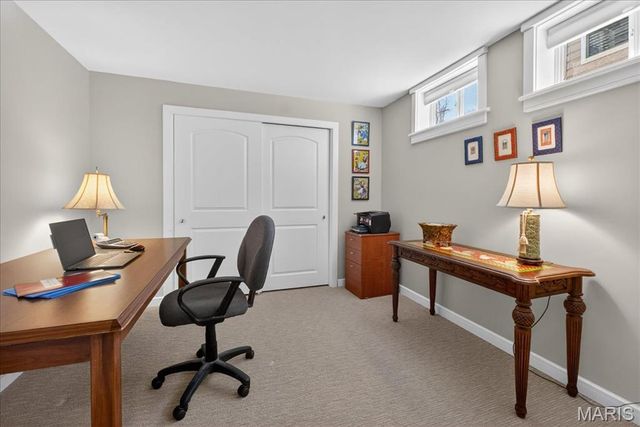 952 Meramec Grove Drive, Ballwin, MO 63021