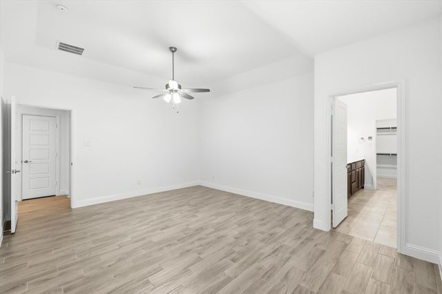 916 10th Street, Argyle, TX 76226