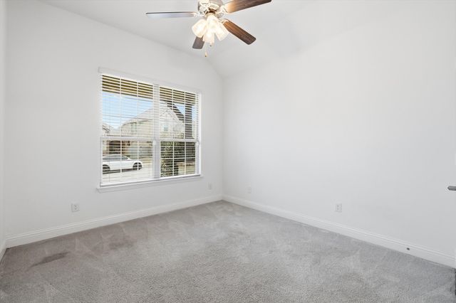 916 10th Street, Argyle, TX 76226