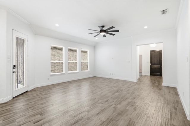 916 10th Street, Argyle, TX 76226