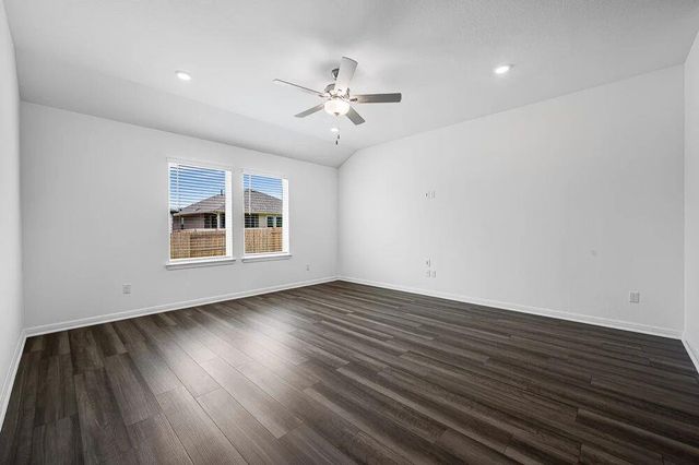 4006 Wynn RD, Hutto, TX 78634