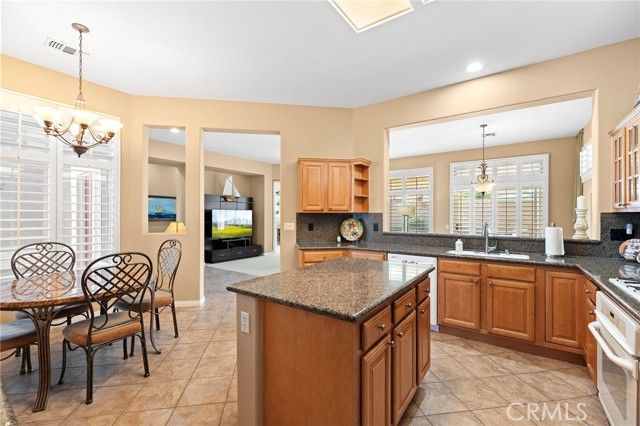 78701 Falsetto, Palm Desert, CA 92211