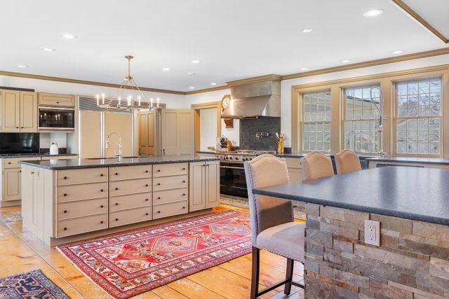1497 Bowman Road, Barnard, VT 05031