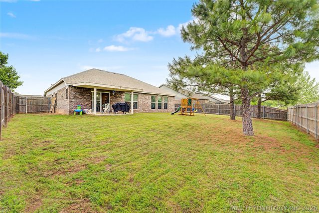 3734 E 144th Street S, Bixby, OK 74008