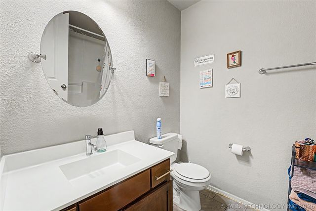3734 E 144th Street S, Bixby, OK 74008