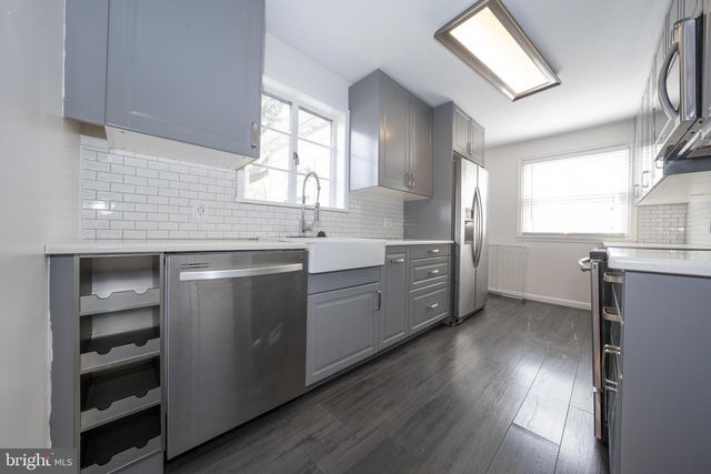 1305 CENTER RD, Drexel Hill, PA 19026