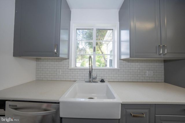 1305 CENTER RD, Drexel Hill, PA 19026