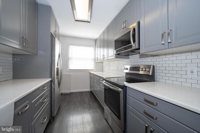1305 CENTER RD, Drexel Hill, PA 19026