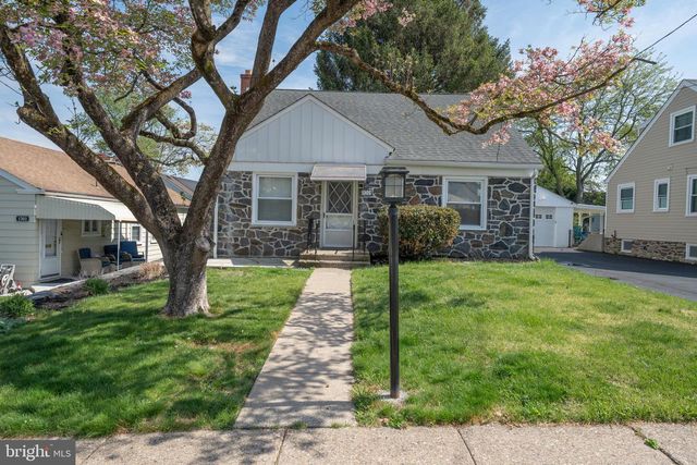 1305 CENTER RD, Drexel Hill, PA 19026