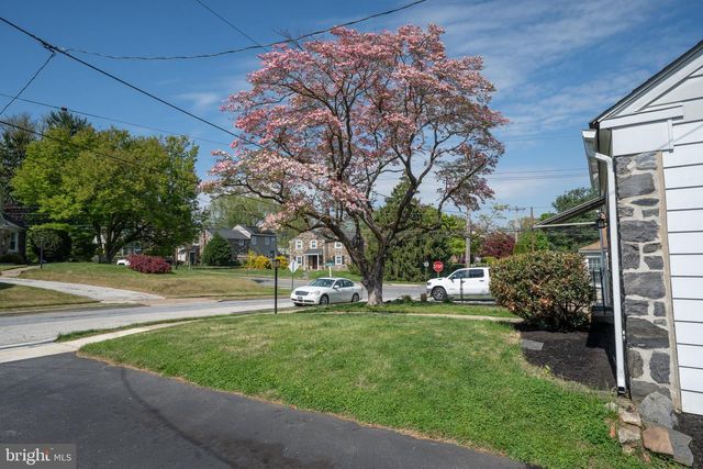 1305 CENTER RD, Drexel Hill, PA 19026