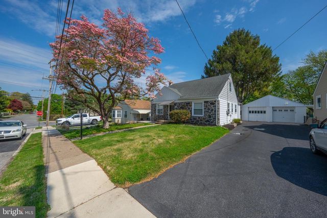 1305 CENTER RD, Drexel Hill, PA 19026