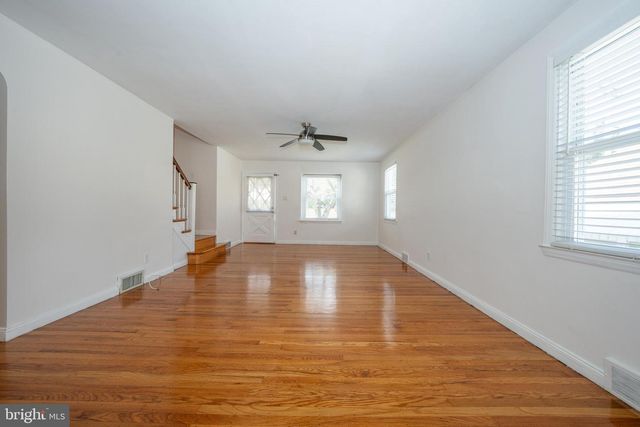 1305 CENTER RD, Drexel Hill, PA 19026