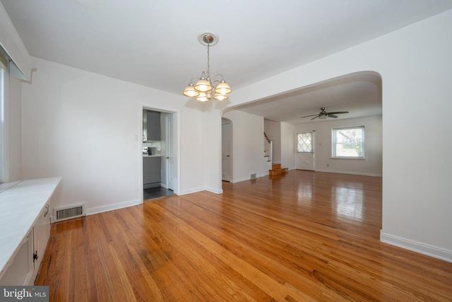 1305 CENTER RD, Drexel Hill, PA 19026