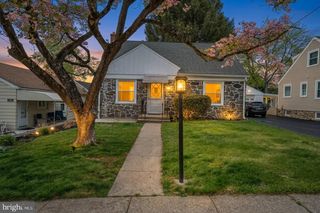 1305 CENTER RD, Drexel Hill, PA 19026