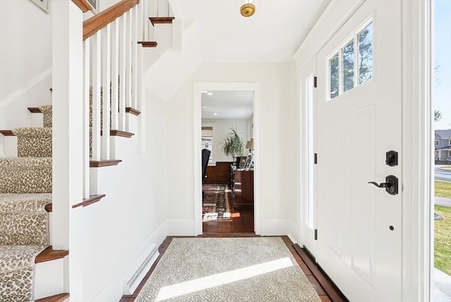 122 Great Plain Ave, Wellesley, MA 02482