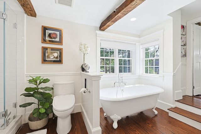 122 Great Plain Ave, Wellesley, MA 02482